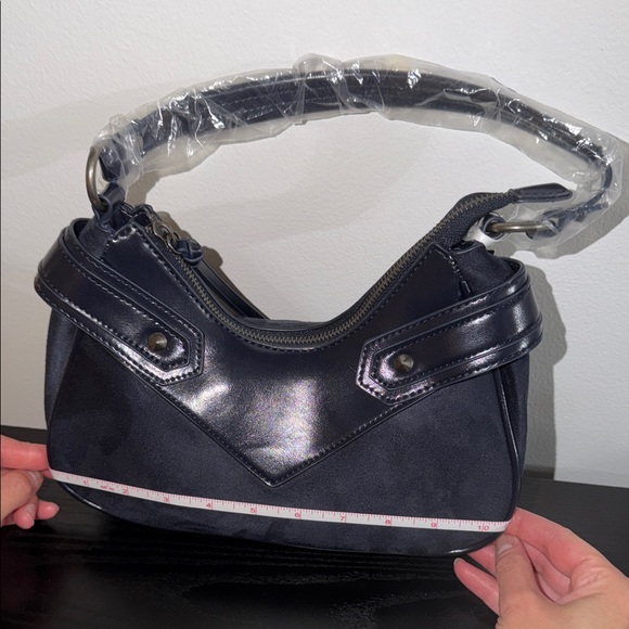LA Terre Vegan Women's Bag - Picture 9 of 10